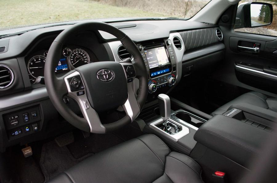  Toyota Tundra Platinum 4x4 2014 года  (фото 16 из 32)